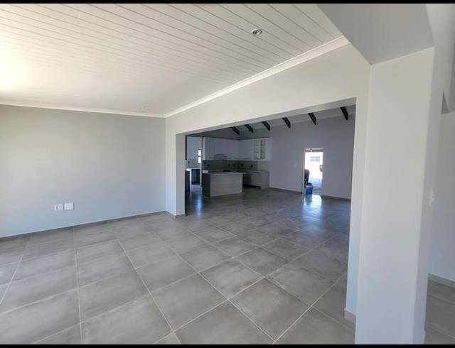 3 BEDROOM HOUSE FOR SALE IN LAAIPLEK